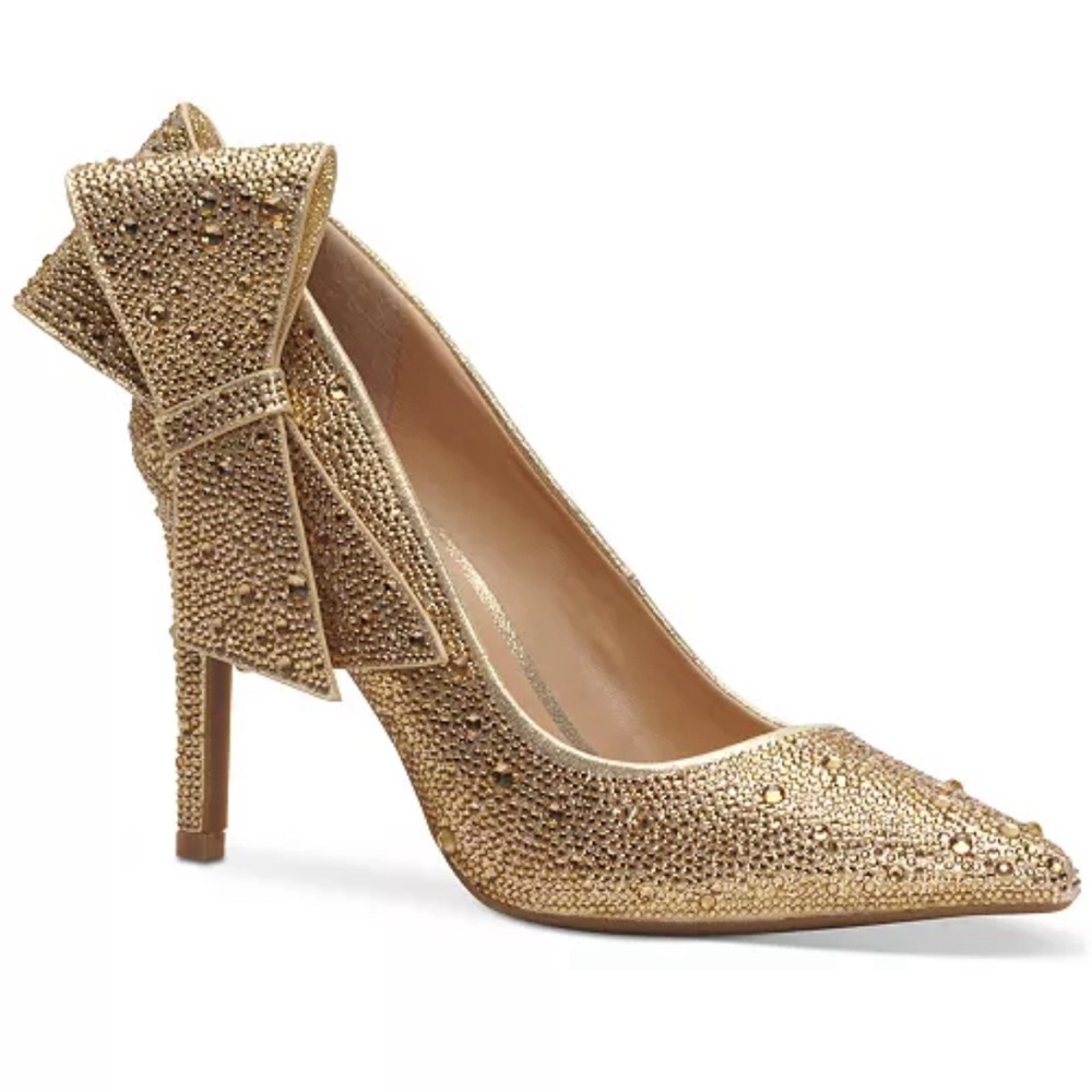 NWOT Macys INC Womens Silvee Dressy Rhinestone Pumps in Gold. Size 8 1/2